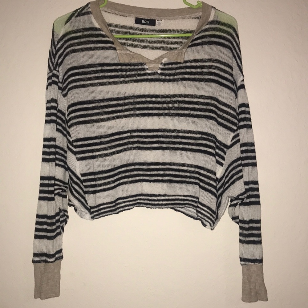 BDG cropped long sleeved shirt